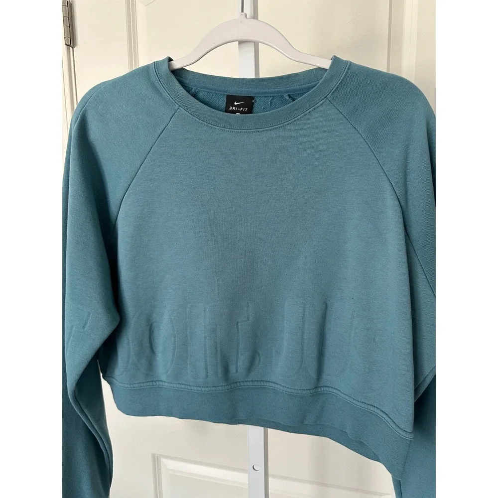 Nike Dri-FIT Cropped Sweatshirt Teal Blue Just Do It‎ Embossed Pullover Small